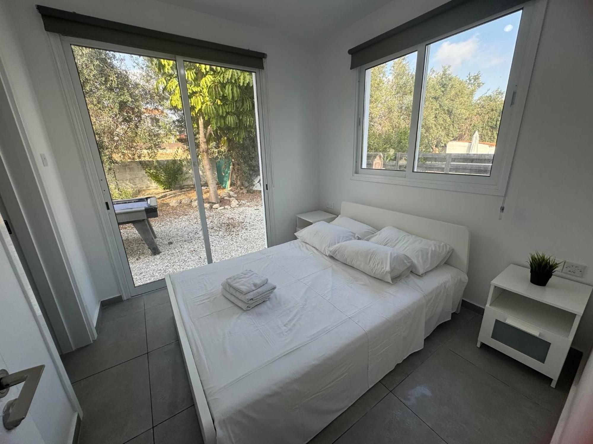 Villa Coralia Gardens 1Km From Coral Bay Beach Ngoại thất bức ảnh